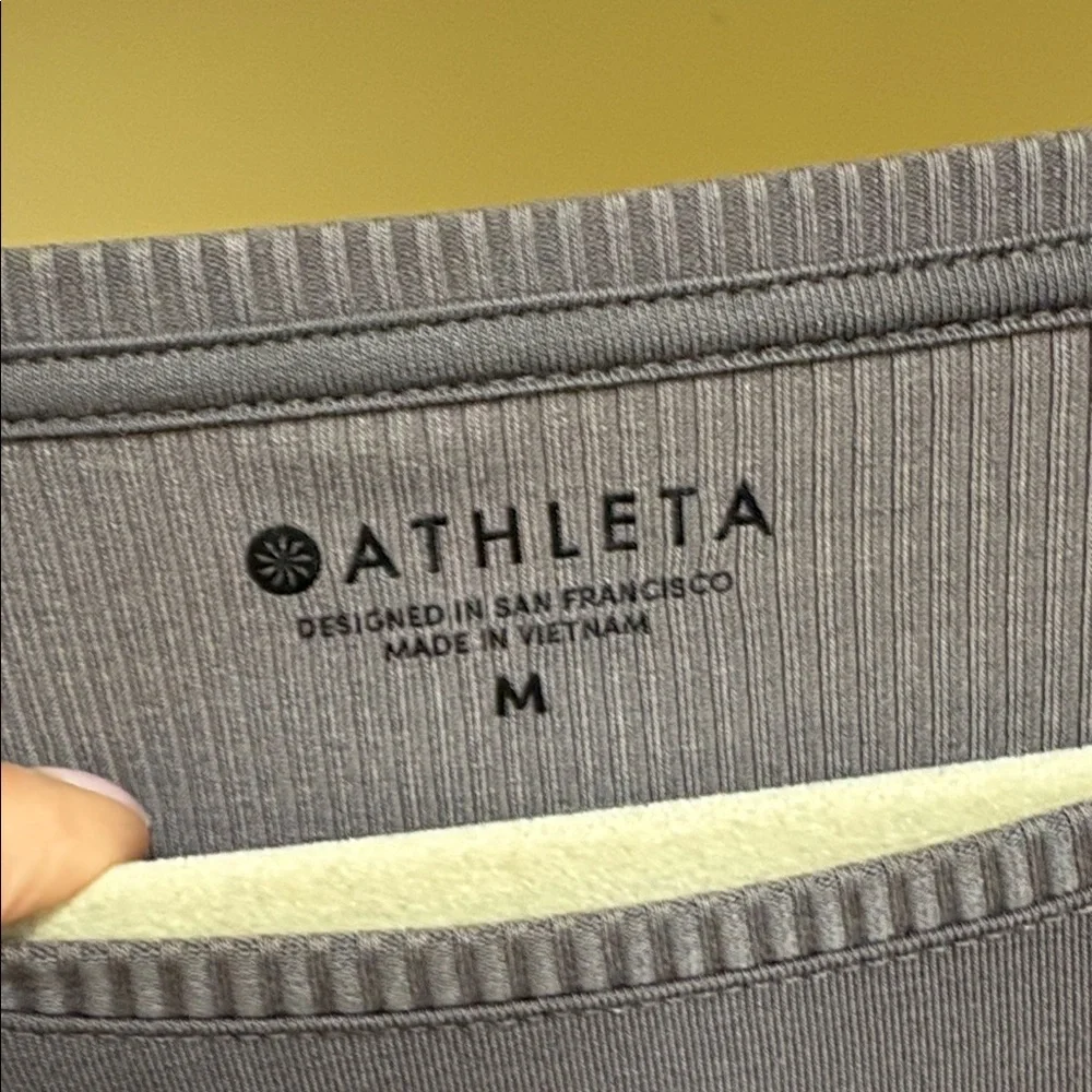 Athleta‎ Essence Gray Tie Back Long Sleeve Top Shirt Size Medium